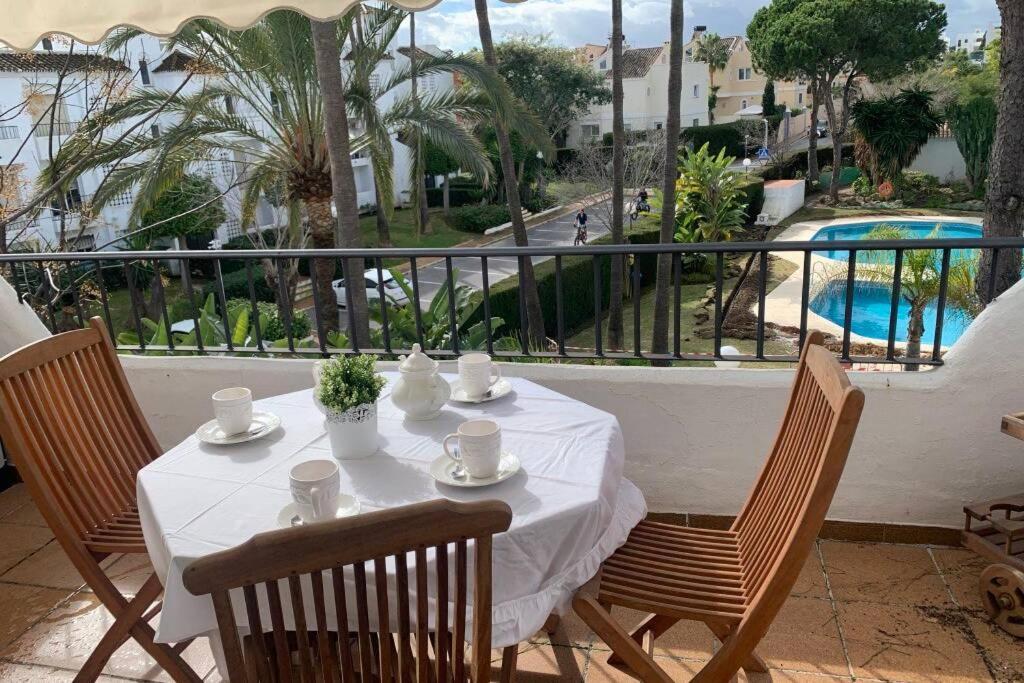 Oasis Sun Beach Costa Del Sol Estepona Exteriör bild