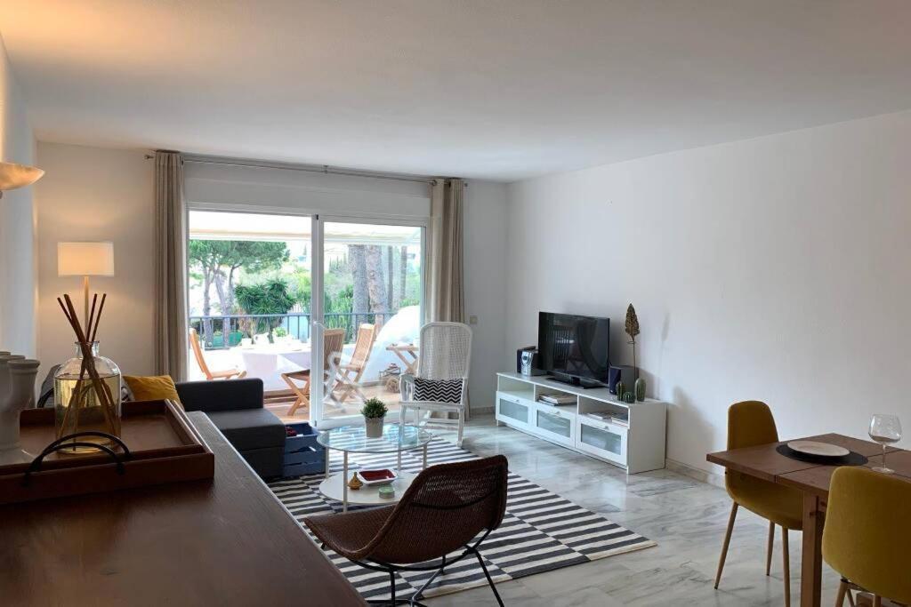 Oasis Sun Beach Costa Del Sol Estepona Exteriör bild